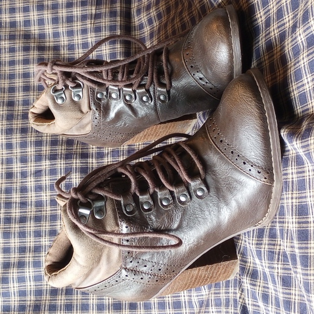 Victorian style boots with modern heel